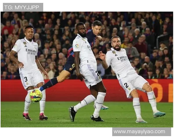 意甲经典对决皇马逆转巴萨绝杀瞬间引发全场狂欢与数据分析