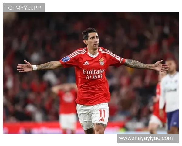 欧冠激战:里昂狂胜本菲卡五球大捷绝杀时刻点燃全场激情