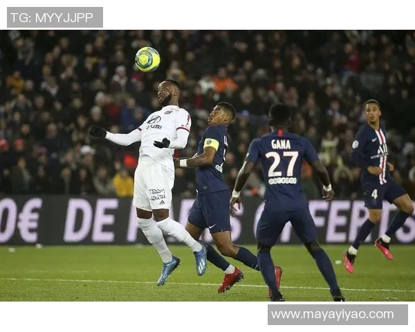 欧联杯精彩对决巴黎圣日耳曼大胜波尔图全场沸腾绝杀瞬间回顾